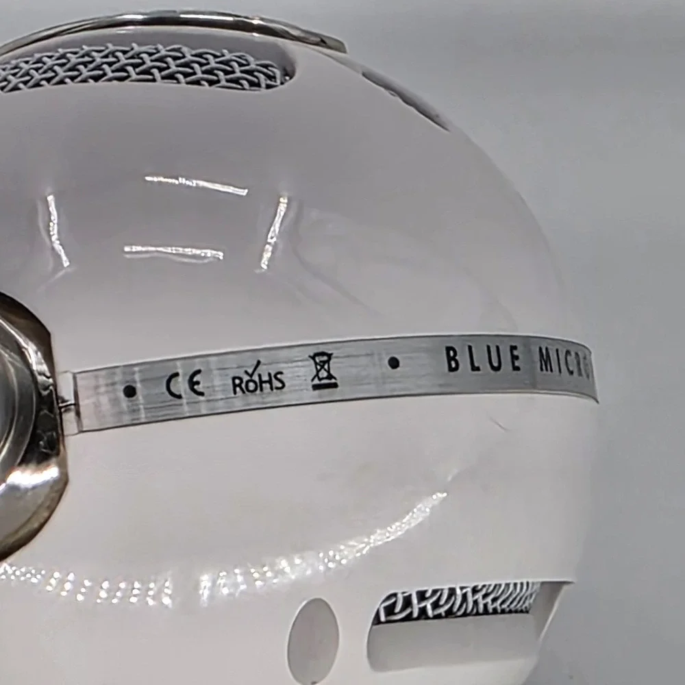 BLUE Microphone Snowball USB Mic with Tripod Stand Textured White With Cord